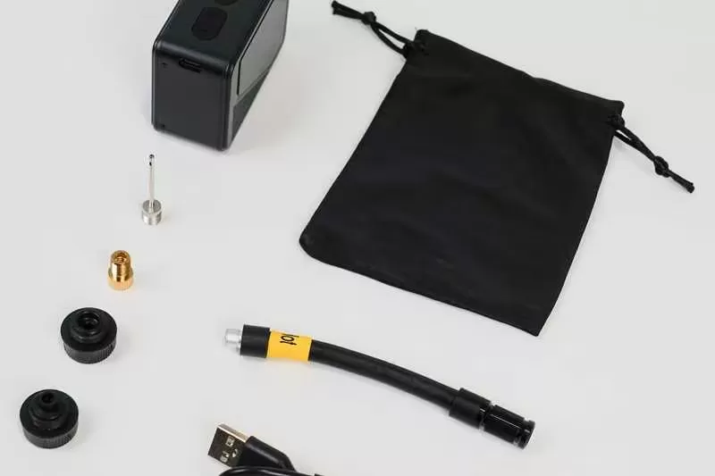 Real product photo of BL09 mini bike pump accessories